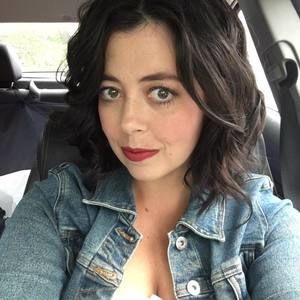 Meet your Posher, Jacqueline